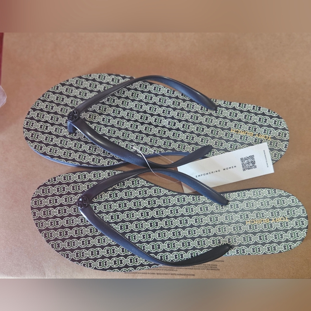 Tory Burch Women's Chelsea Flip Flop Navy Gemini Link Size 9